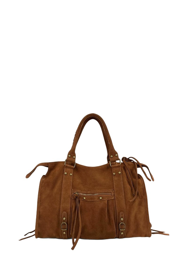 Sac à main en daim marron avec deux poignées, poche zippée à l'avant avec tirette à frange, et détails décoratifs en boucle et en clous.