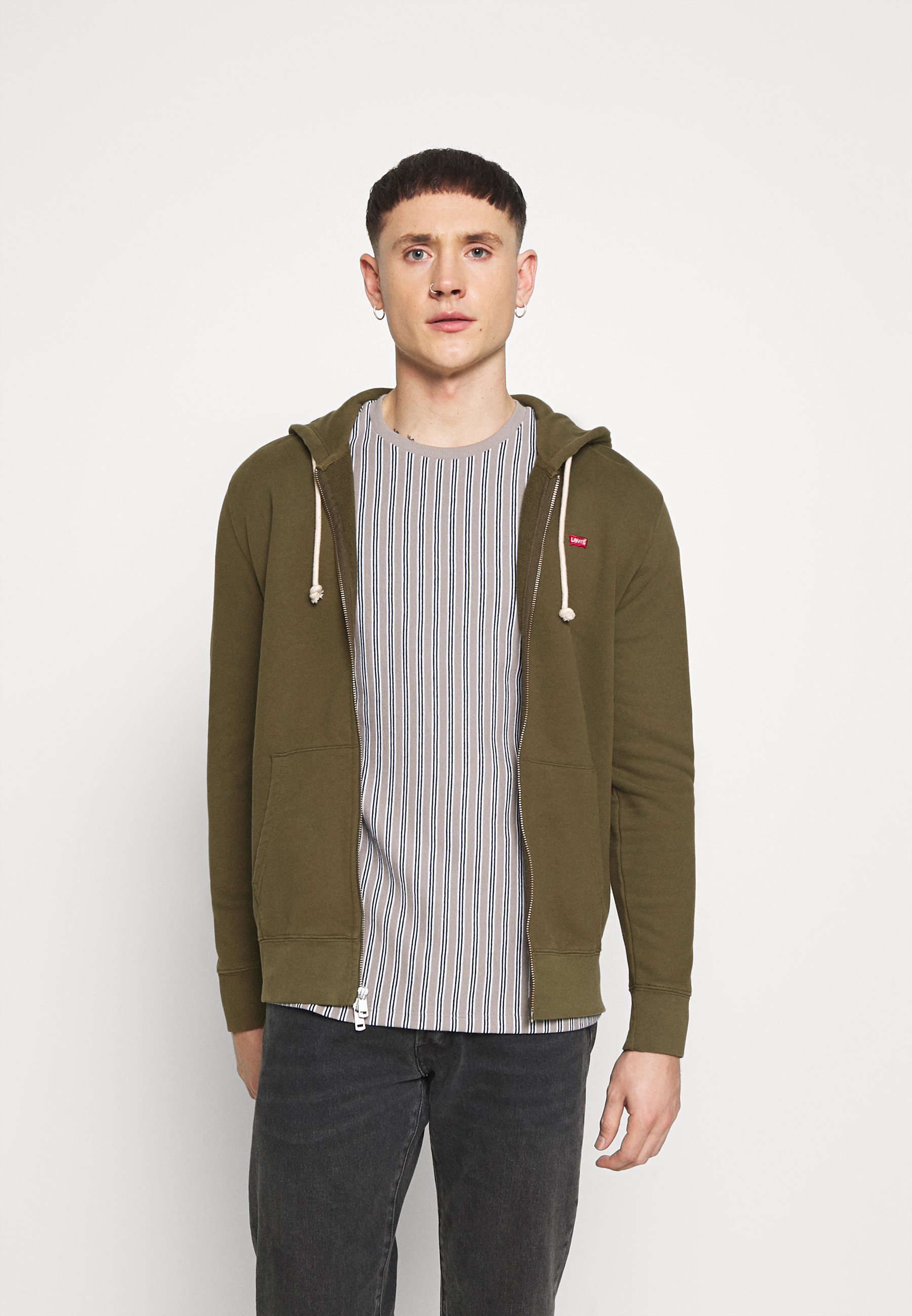 levi's original zip up hoodie