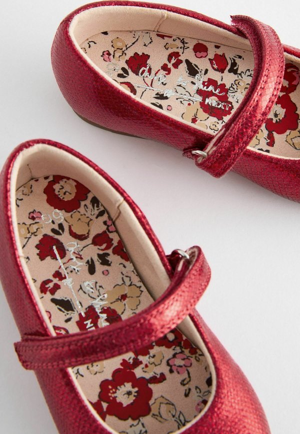 WIDE FIT – MARY JANE – Lauflernschuh