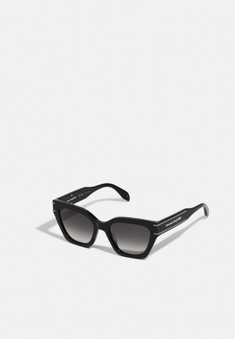 Alexander McQueen - AM0398S - Aurinkolasit - black/grey, Suurenna