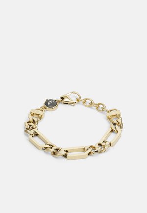 Gouden schakelarmband met geometrische schakels, afwisselend rechthoekige en ronde vormen, met een kreeftsluiting en een ronde bedel.