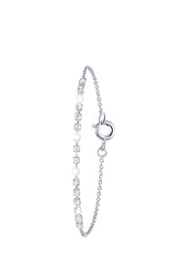 Bracelet en argent présentant un design en chaîne avec des accents de zircon cubique clair, chacun placé dans un cadre carré, sécurisé par un fermoir à ressort.
