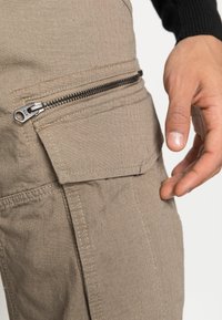 G-STAR ROVIC ZIP TAPERED - Calças cargo - brindle