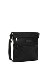 Borsa a tracolla nera in nylon con tracolla regolabile, tasca frontale con zip e texture liscia. Presenta un'etichetta in pelle sul compartimento principale.