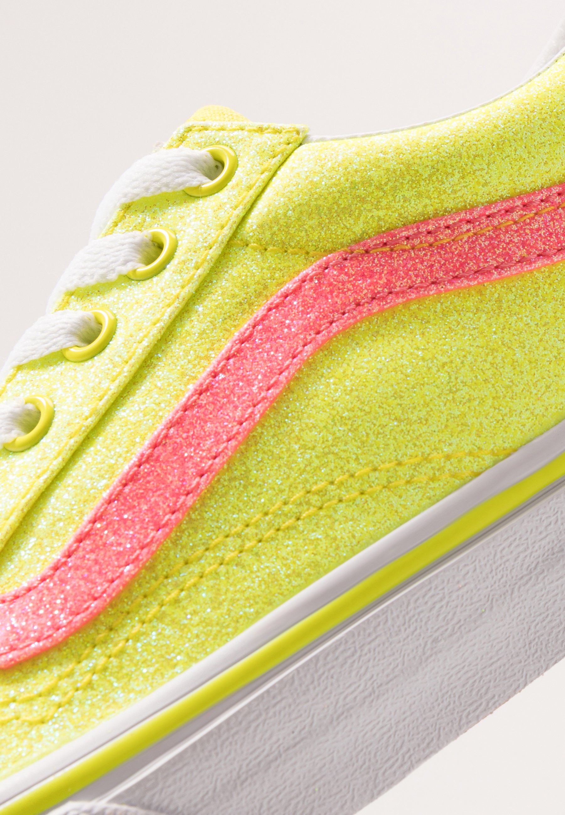 vans yellow neon