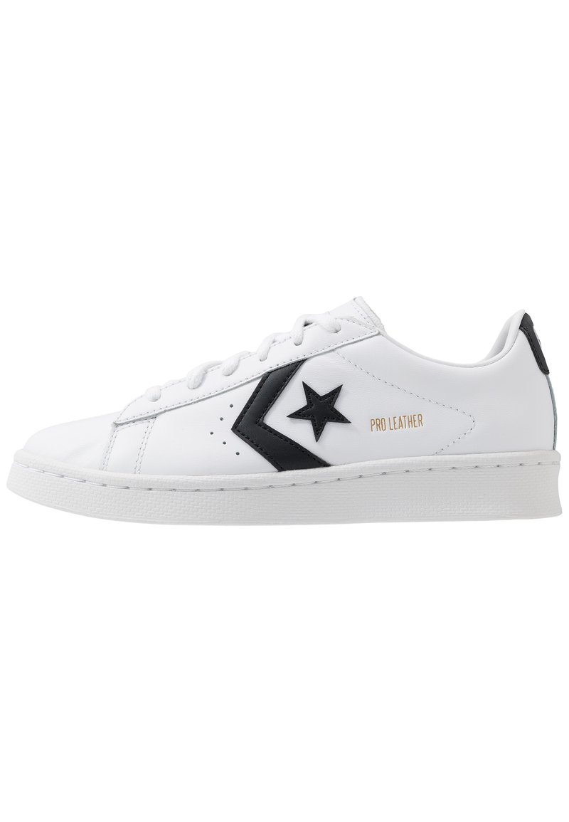 converse courtlandt black white