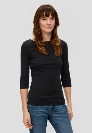 - Bluzka z długim rękawem