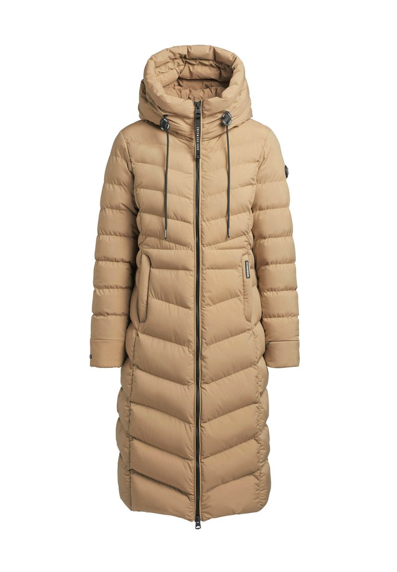 Langer beiger Puffer-Mantel mit Kapuze, ausgestattet mit einem Reißverschluss vorne, Kordelzügen und diagonaler Steppung. Inklusive Seitentaschen.