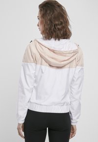 Urban Classics ARROW  - Vjetrovka - lightpink/white