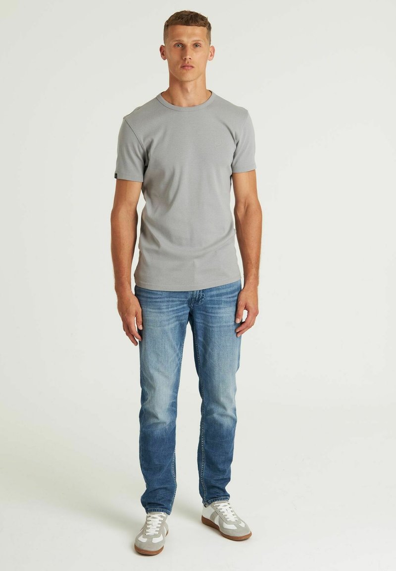 CHASIN’ T-shirt basic grijs