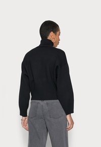 Gestuz TALLI - Camisola - black