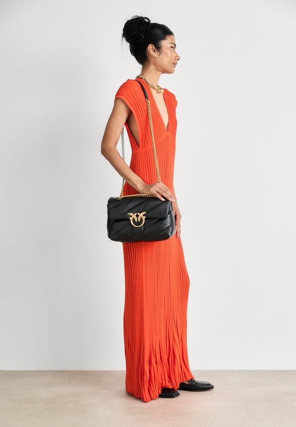 LOVE PUFF CLASSIC - Cross body bag3