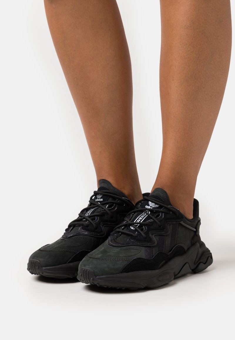 adidas sneakers laag