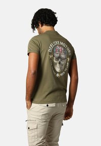 DEELUXE DEKARI - T-shirt imprimé - Khaki