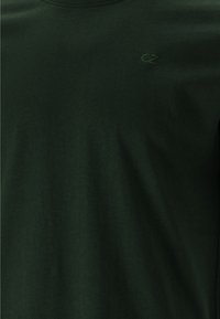 Cruz T-shirt - bas - scarab