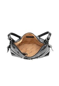 Czarna skórzana torebka na zamek błyskawiczny z dwoma uchwytami. Wnętrze wykończone beżową podszewką z powtarzającym się logo marki oraz kieszonką.