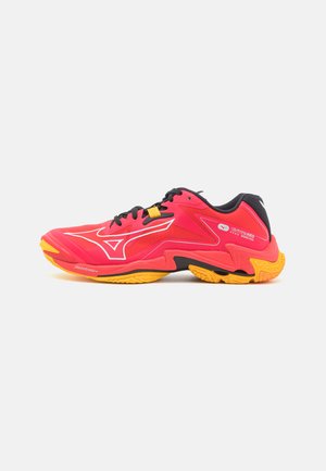 WAVE LIGHTNING Z8 - Volleyball shoes - radiant red/white/carrot curl