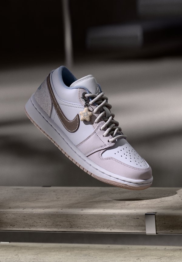 AIR JORDAN 1 LOW SE - Sneaker low