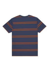 T-shirt bleu marine à manches courtes avec des rayures horizontales orange et rouge sur le dos et les manches, col ras du cou.