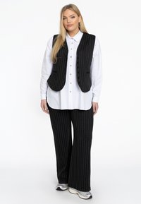 YOEK MIT STREIFEN - Broek - black