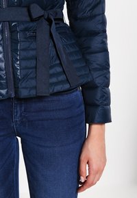 Sisley Allvädersjacka - blue