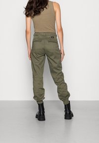 Replay Tygbyxor - olive