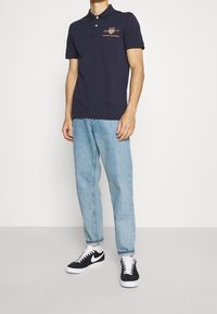 GANT Polotričko - dark blue