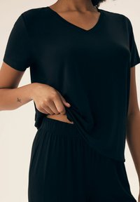 Henderson NOVES SET czarny