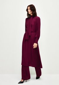 adL FLARED MIDI - A-linjainen hame - damson