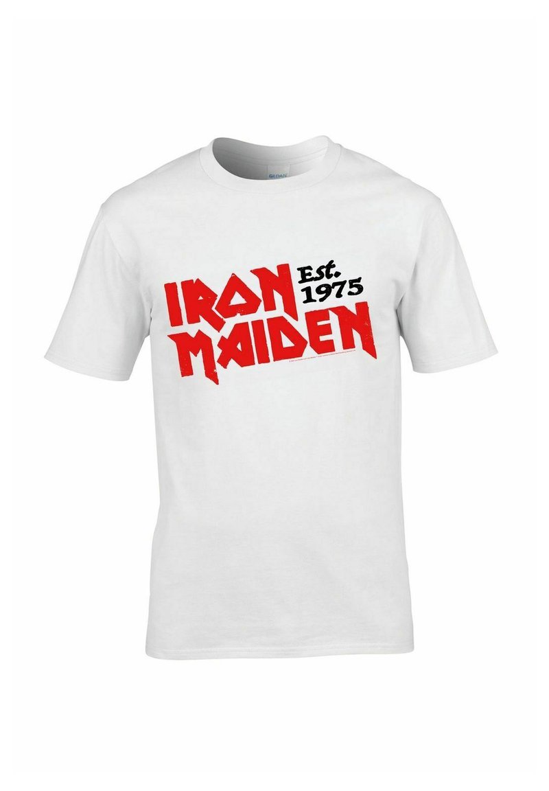 Bílý bavlněný tričko s výrazným červeným a černým grafickým textem, který zní "IRON MAIDEN Est. 1975." Standardní střih s krátkými rukávy.