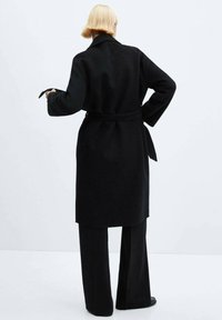 Mango CUCA - Cappotto classico - black