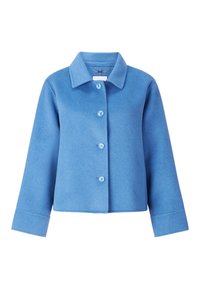 Blå fleecejakke med krave, fem knapper og lange ærmer. Glat tekstur og cropped design fremhæver dets strukturerede udseende.