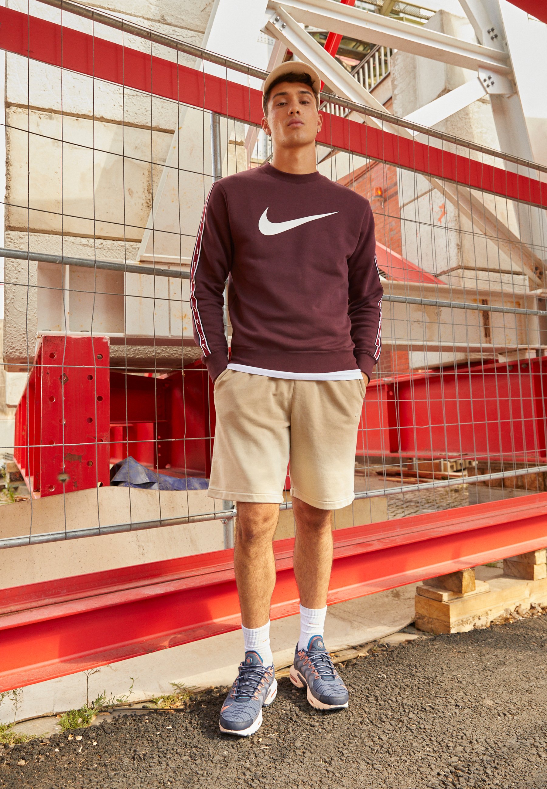 nike burgundy and white