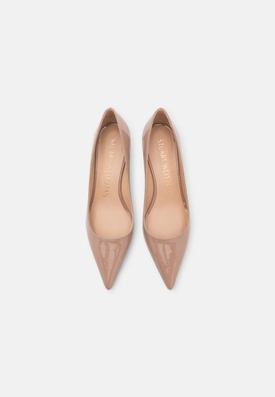 Stuart Weitzman KITTEN - Saltos clássicos - fawn