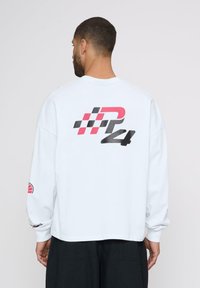 Pegador DOME - Langærmet T-shirt - white