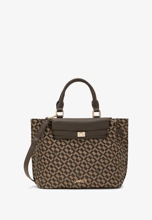 Bolso de mano con diseño en tonos marrón y beige, estructura definida, con detalles en cuero, dos asas superiores y una correa ajustable para el hombro. Detalles en metal dorado.
