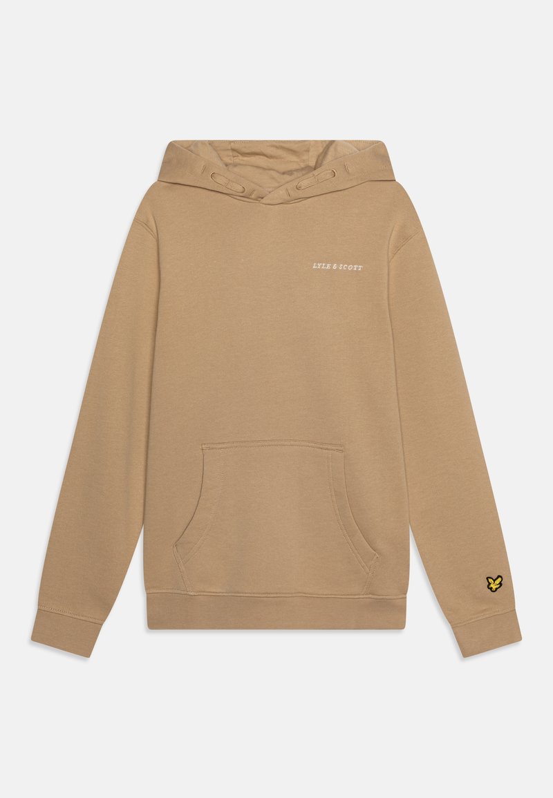 Hnědá mikina s kapucí a přední kapsou, s bílým nápisem "LYLE & SCOTT" a žlutě vyšitým logem na rukávu.