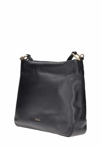Borsa a tracolla in pelle nera con una texture liscia, accessori in oro e chiusura con zip. Caratterizzata da un design spazioso con un logo del marchio discreto.