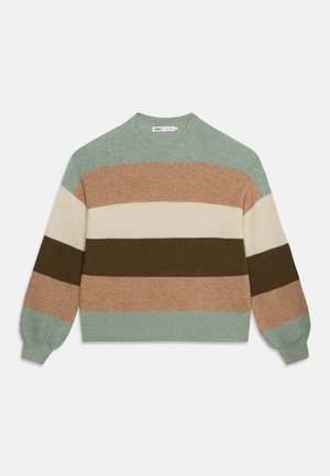Pull col rond avec de larges rayures horizontales vertes, marron, beige et crème, manches longues et poignets et ourlet côtelés.