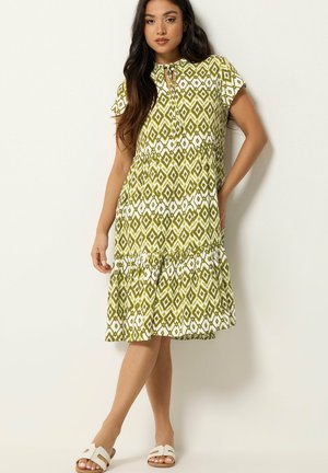 Pixie Girl, PETITE MIDI DRESSES - Jurk - green