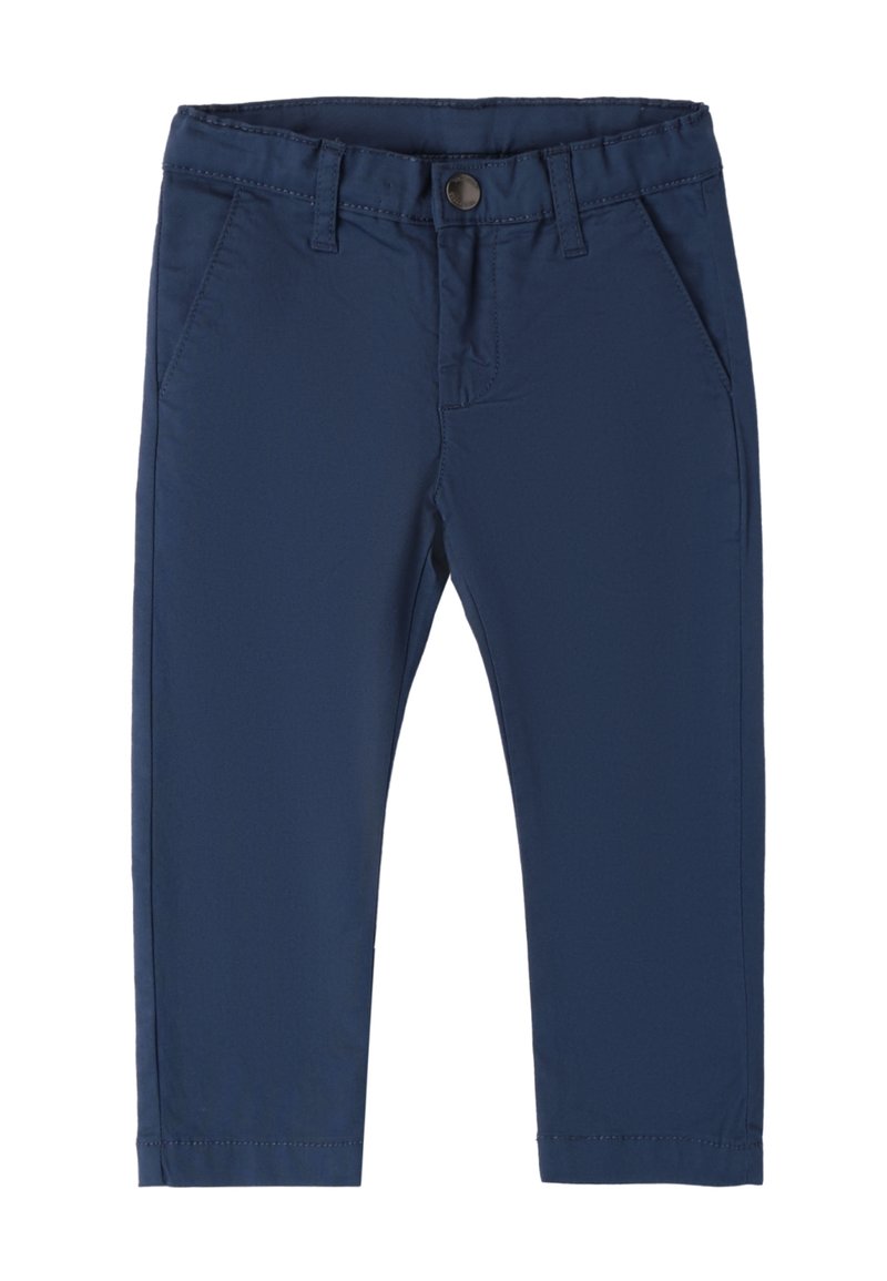 Marineblauwe broek van een soepele stof, met een knoopsluiting, riemlussen en zijzakken. Rechtheven ontwerp.