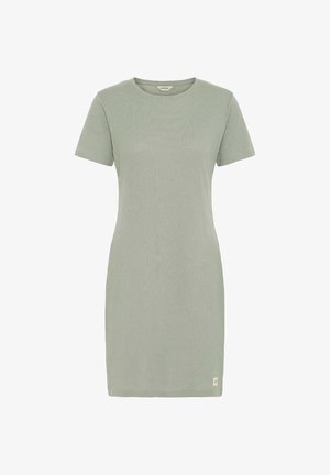 Rövid ujjú ruha világos zöld bordázott anyagból, kerek nyakkivágással és egy kis márkajelzéssel, ami a szegélynél van belevarrva.