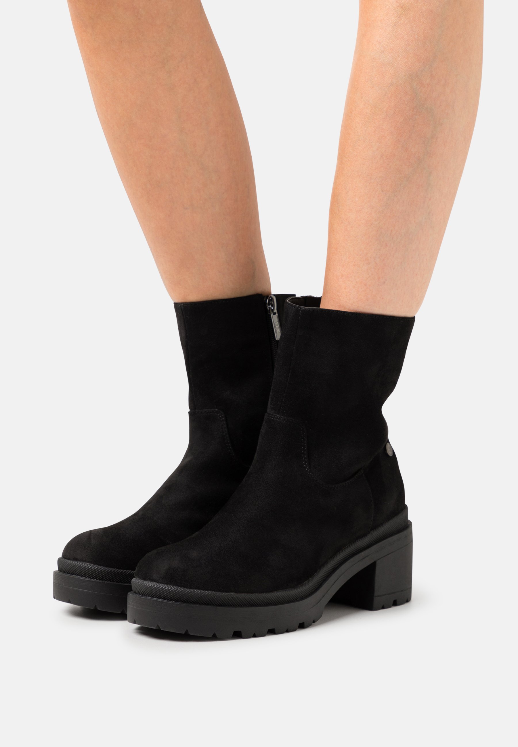 XTI Korte laarzen - black/zwart - Zalando.nl