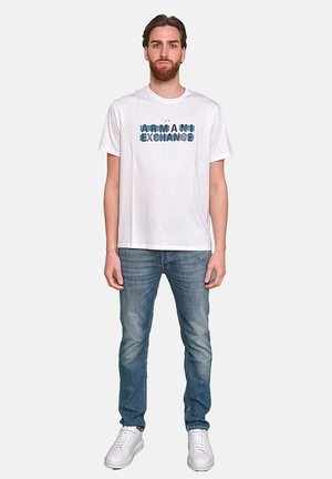 Armani Exchange CON SCRITTA - T-shirt con stampa - bianco