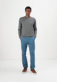 TOM TAILOR BASIC CREWNECK - Strickpullover - classic dark grey melange
