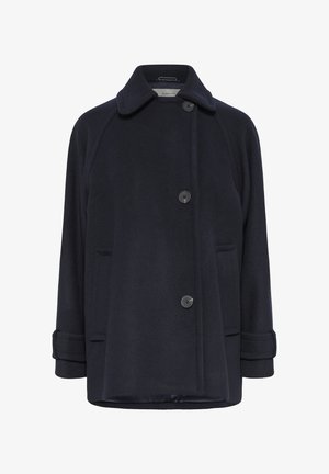 Manteau en laine marine avec un col échancré, deux boutons, poches latérales à rabat et manches retroussées. Texture douce et coupe décontractée.