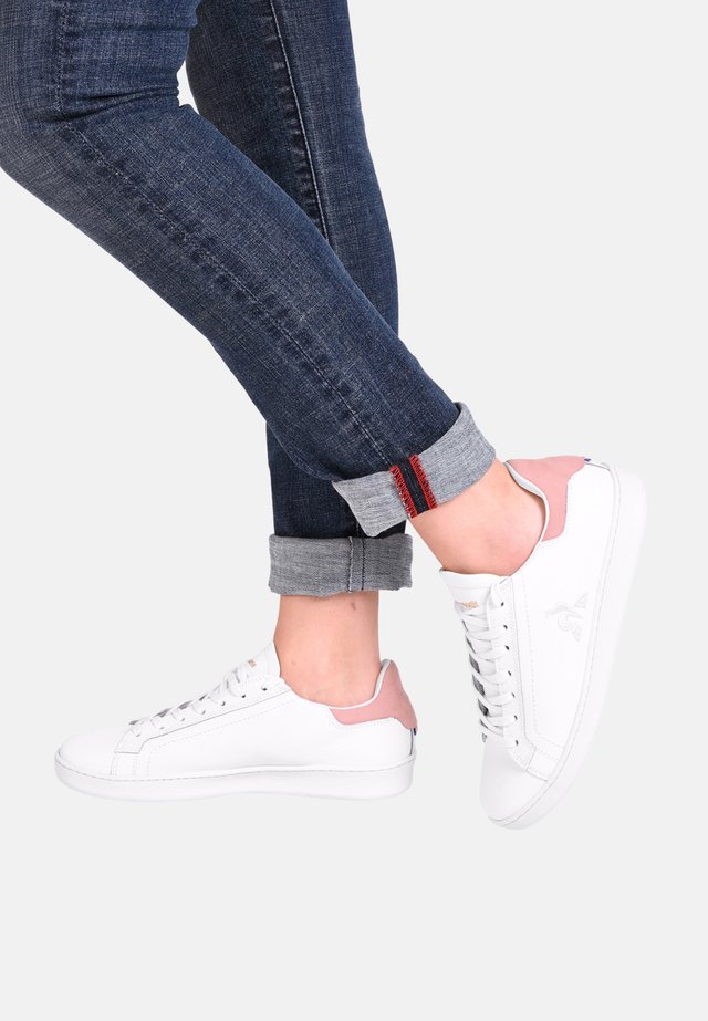 ADVANTAGE - Baskets basses - white