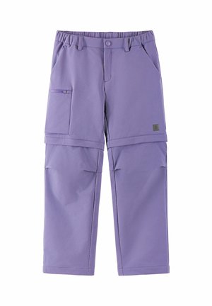 Fioletowe spodnie typu convertible z elastycznym pasem, przednimi kieszeniami, zamykaną na zamek kieszenią boczną oraz małą naszywką z logo na górnej prawej nogawce.