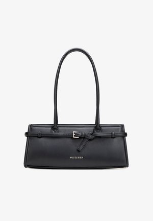 Černá obdélníková kabelka s dlouhými držadly, dekorativním předním páskem se stříbrnou přezkou a logem "WITTCHEN" ve zlatém provedení.