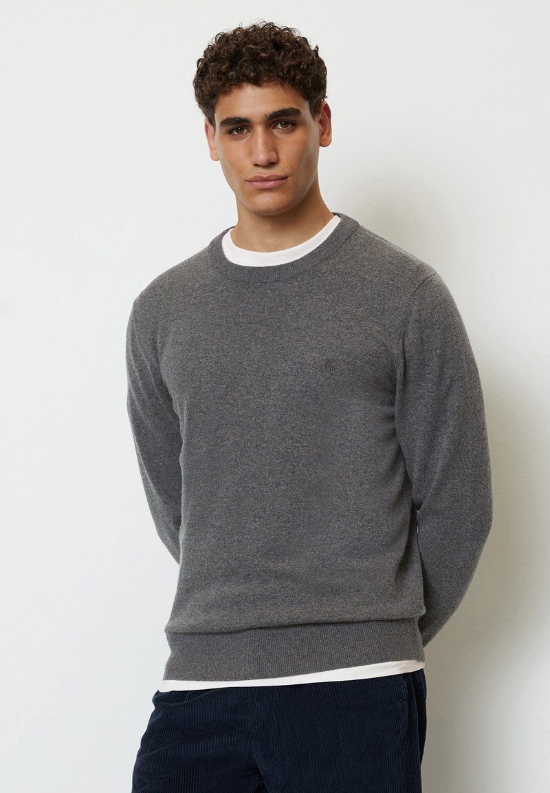 Marc O'Polo RUNDHALS REGULAR AUS SOFTEM - Strickpullover - graphite grey melange